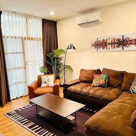 7 Beds Villa Emquartier Btsthonglor Phrom Phong
