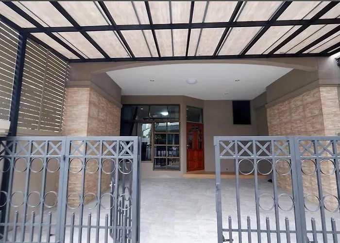 Villa 7 Beds Emquartier Btsthonglor Phrom Phong *
