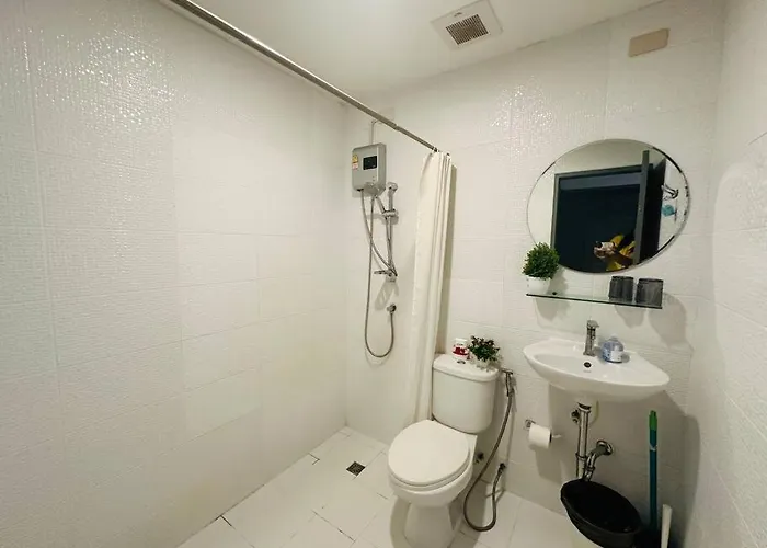 7 Beds Emquartier Btsthonglor Phrom Phong Villa Bangkok