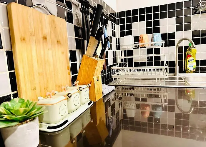 7 Beds Emquartier Btsthonglor Phrom Phong *