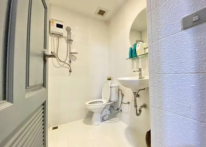 7 Beds Emquartier Btsthonglor Phrom Phong Villa Bangkok
